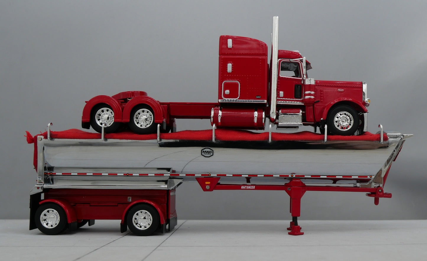 60-1738 1/64 DCP Peterbilt 389 w/ Mac Round Dump Trailer Red Chrome