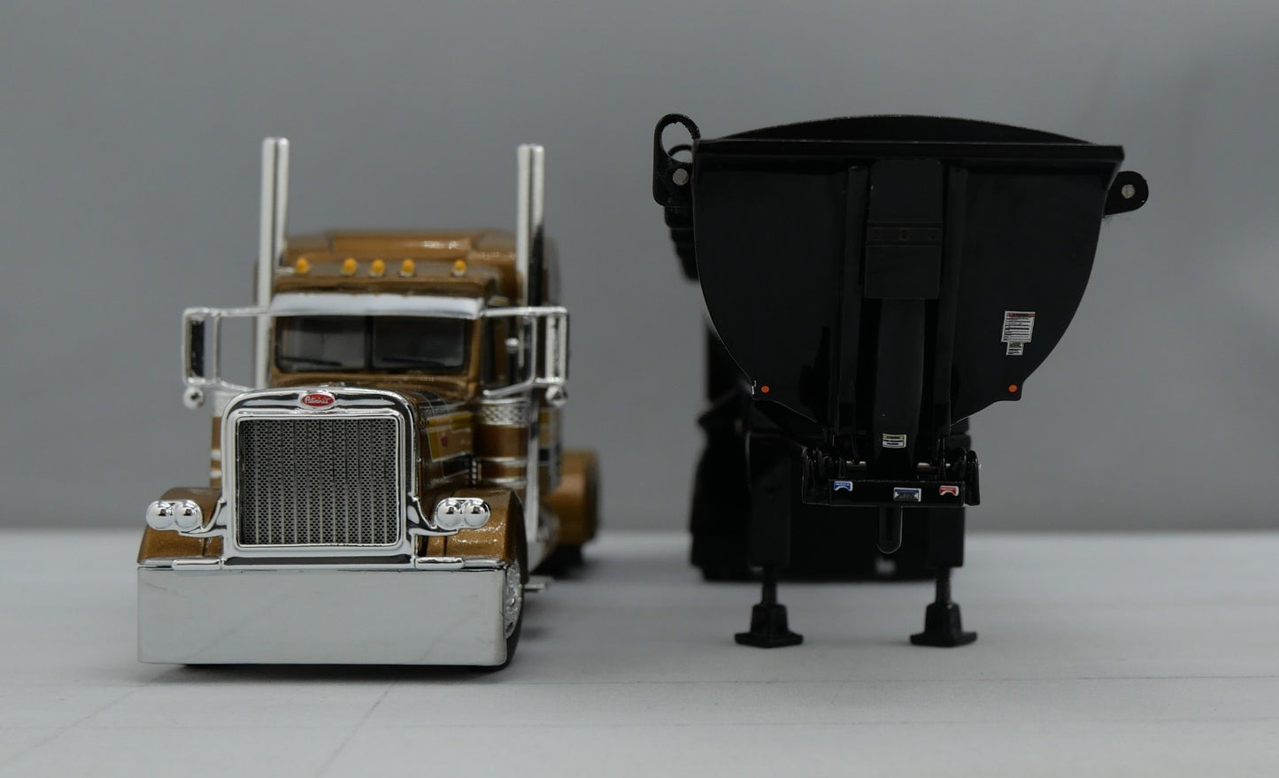 #60-1741 1/64 DCP Peterbilt 389 w/ Mac Round Dump Trailer Gold Black