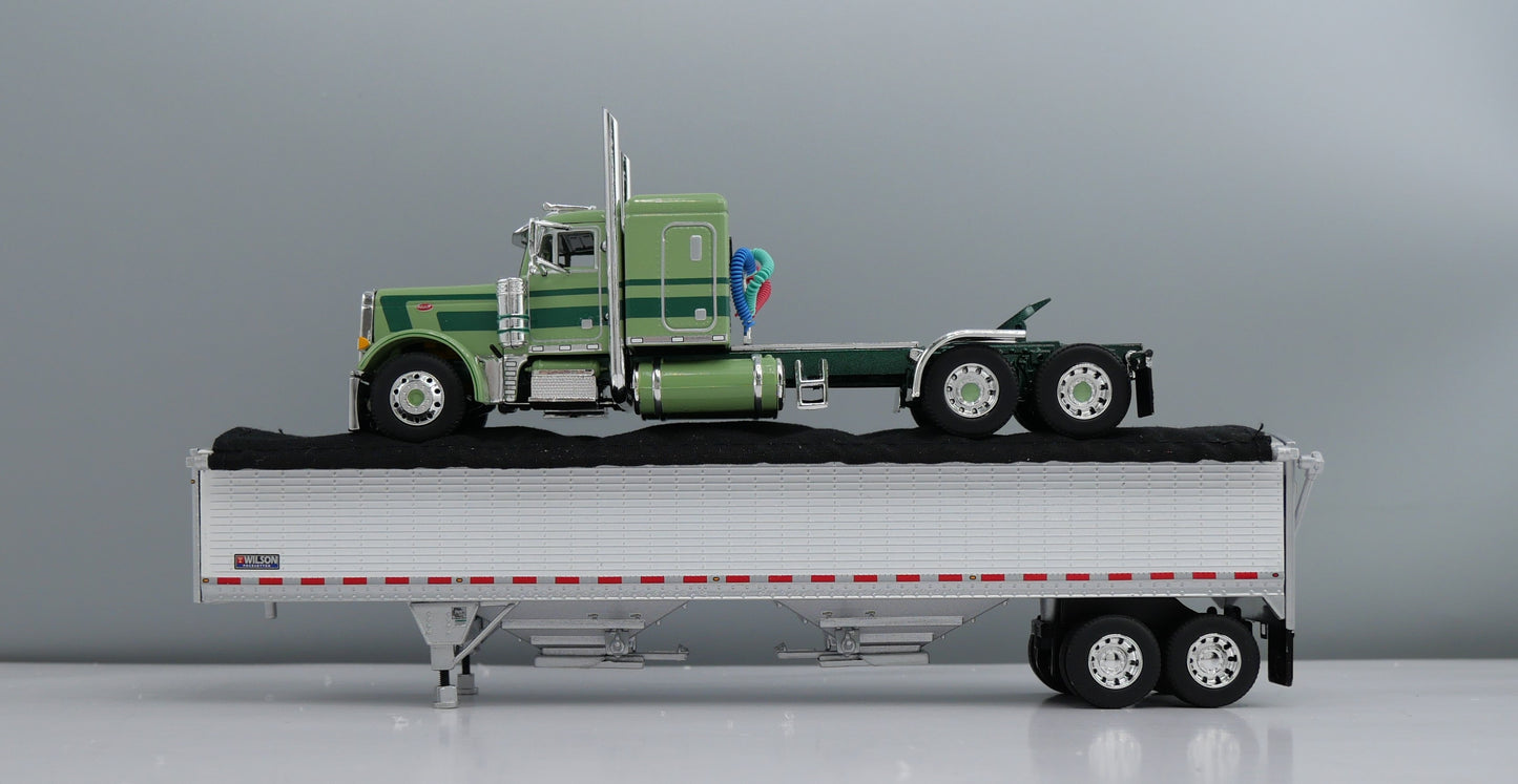 #60-2231 Green White Peterbilt 379 & Grain Trailer