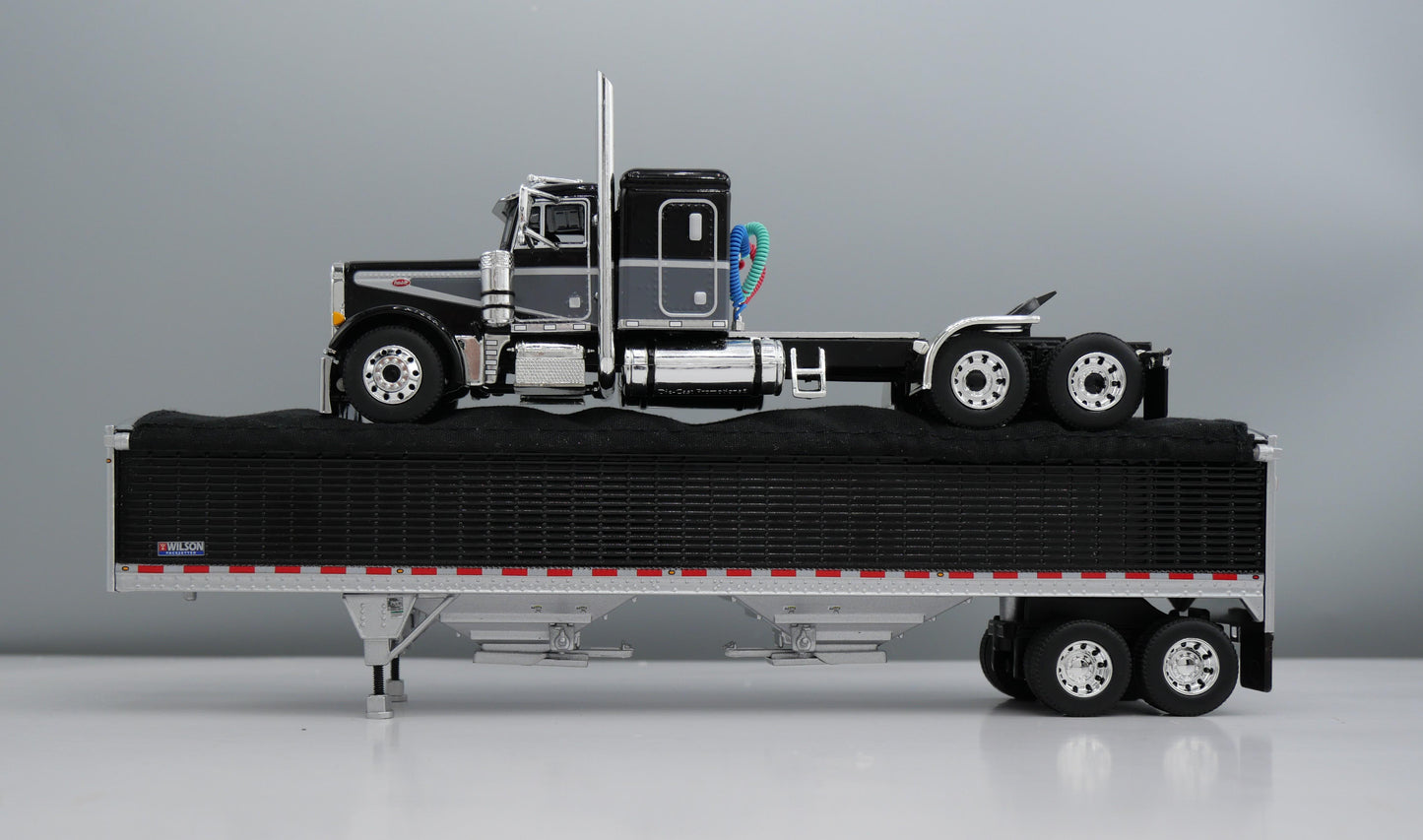 #60-2232 Black Peterbilt 379 & Grain Trailer