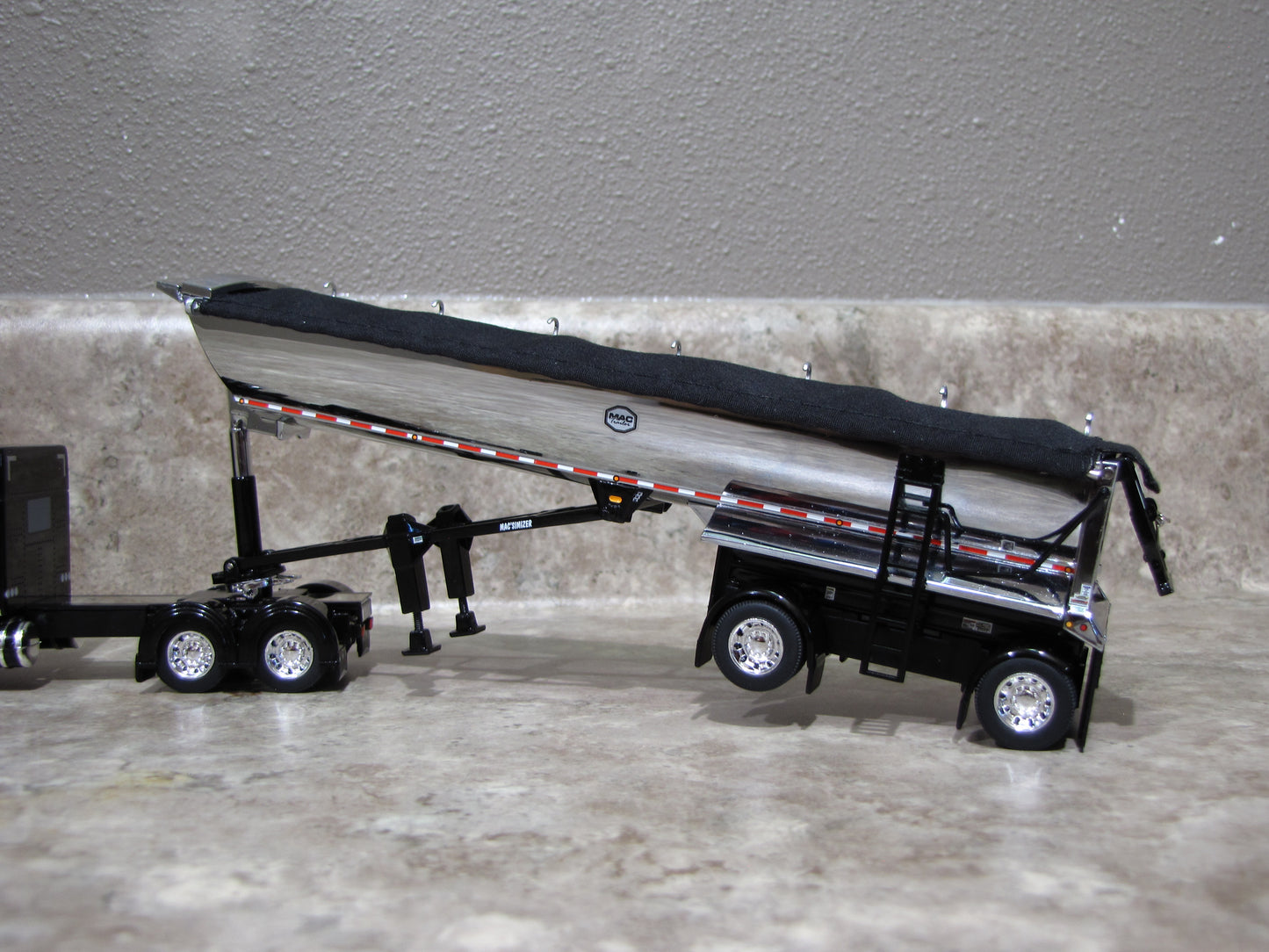 TRL 1737 Black Chrome Mac Round Dump Trailer