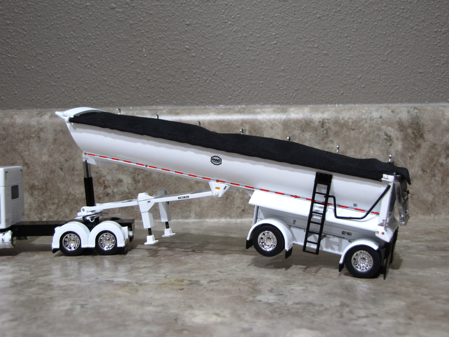 TRL 1739 White Black Mac Round Dump Trailer