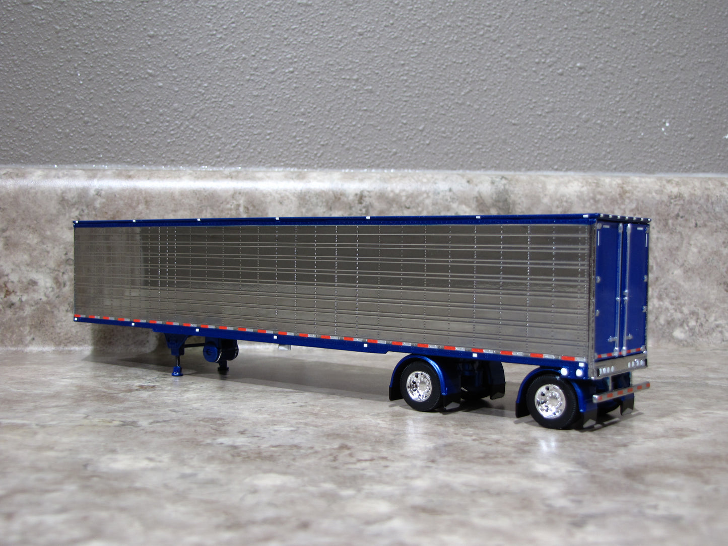 TRL 1735 Chrome Blue Utility Refrigerated Spread Axle Trailer