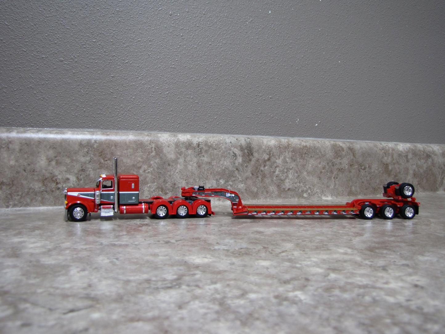 DCP #60-1971 Hammett Excavation Peterbilt 389 W Lowboy Trailer