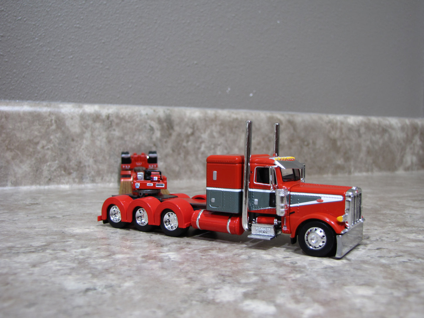 DCP #60-1971 Hammett Excavation Peterbilt 389 W Lowboy Trailer