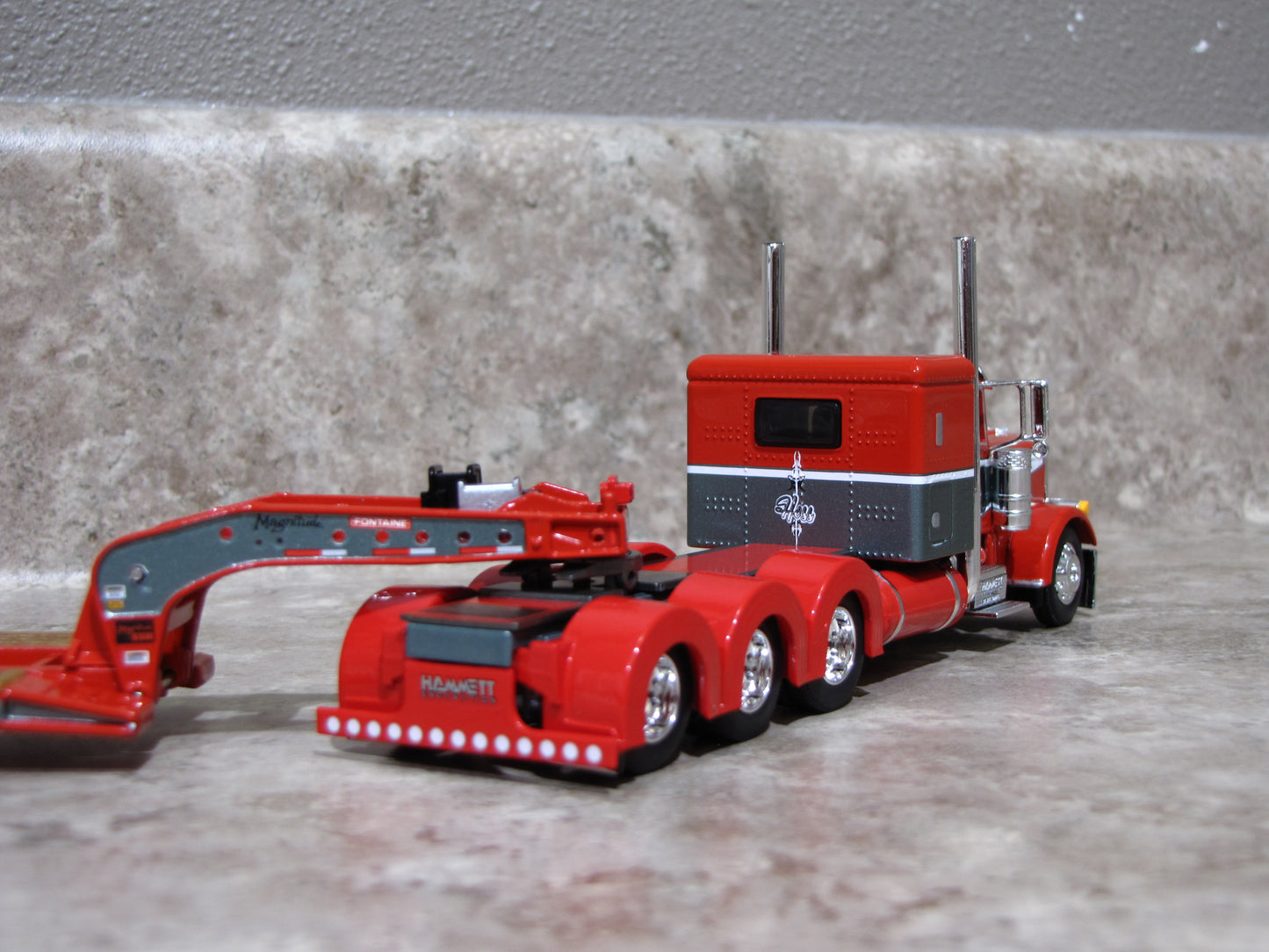 DCP #60-1971 Hammett Excavation Peterbilt 389 W Lowboy Trailer