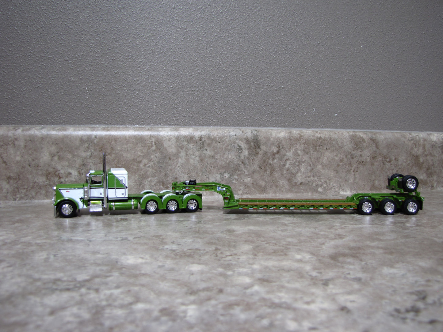 DCP #60-1973 Metallic Green Peterbilt 389 W Lowboy Trailer