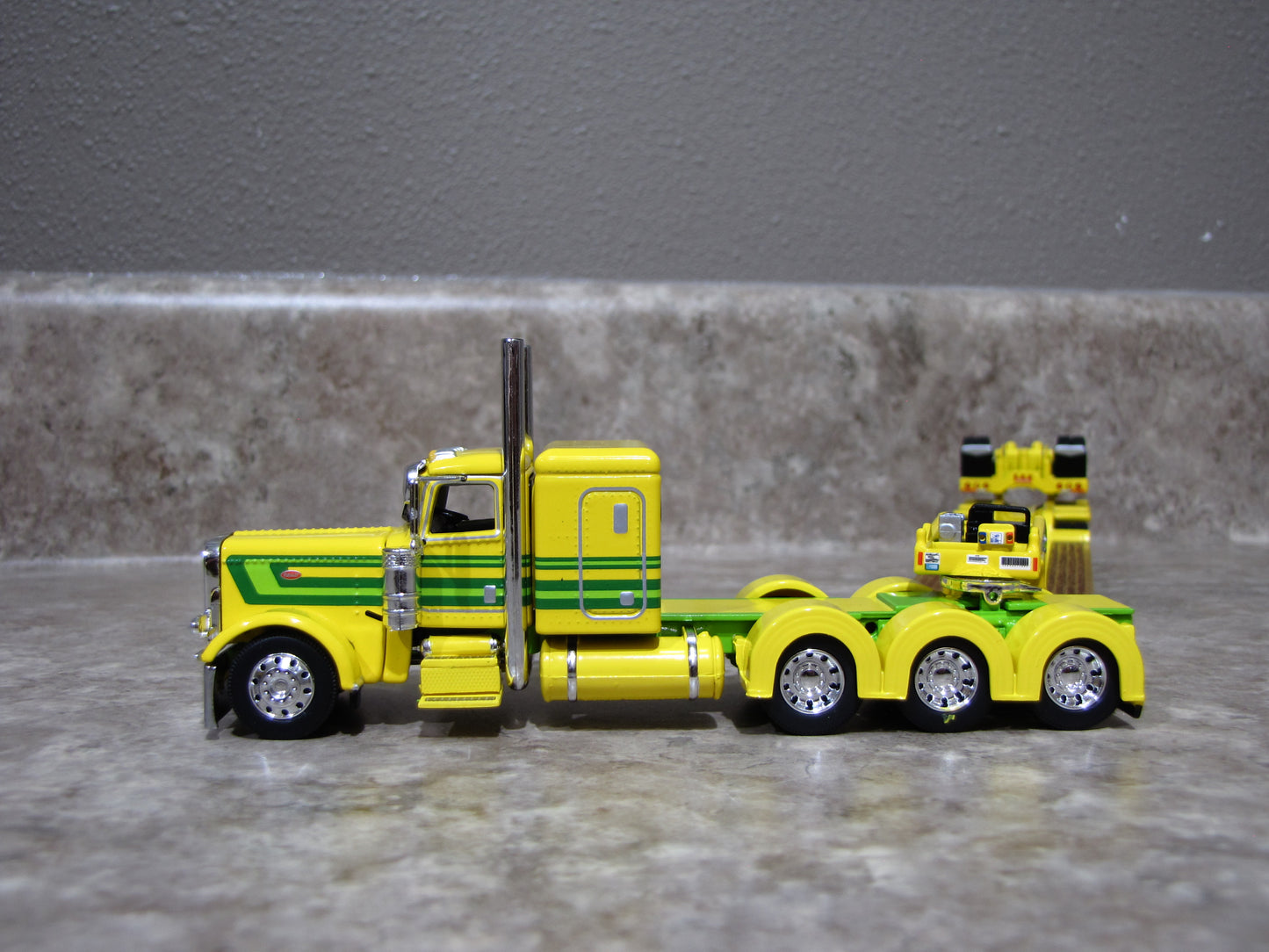 DCP #60-1974 Yellow Green Peterbilt 389 W Lowboy Trailer
