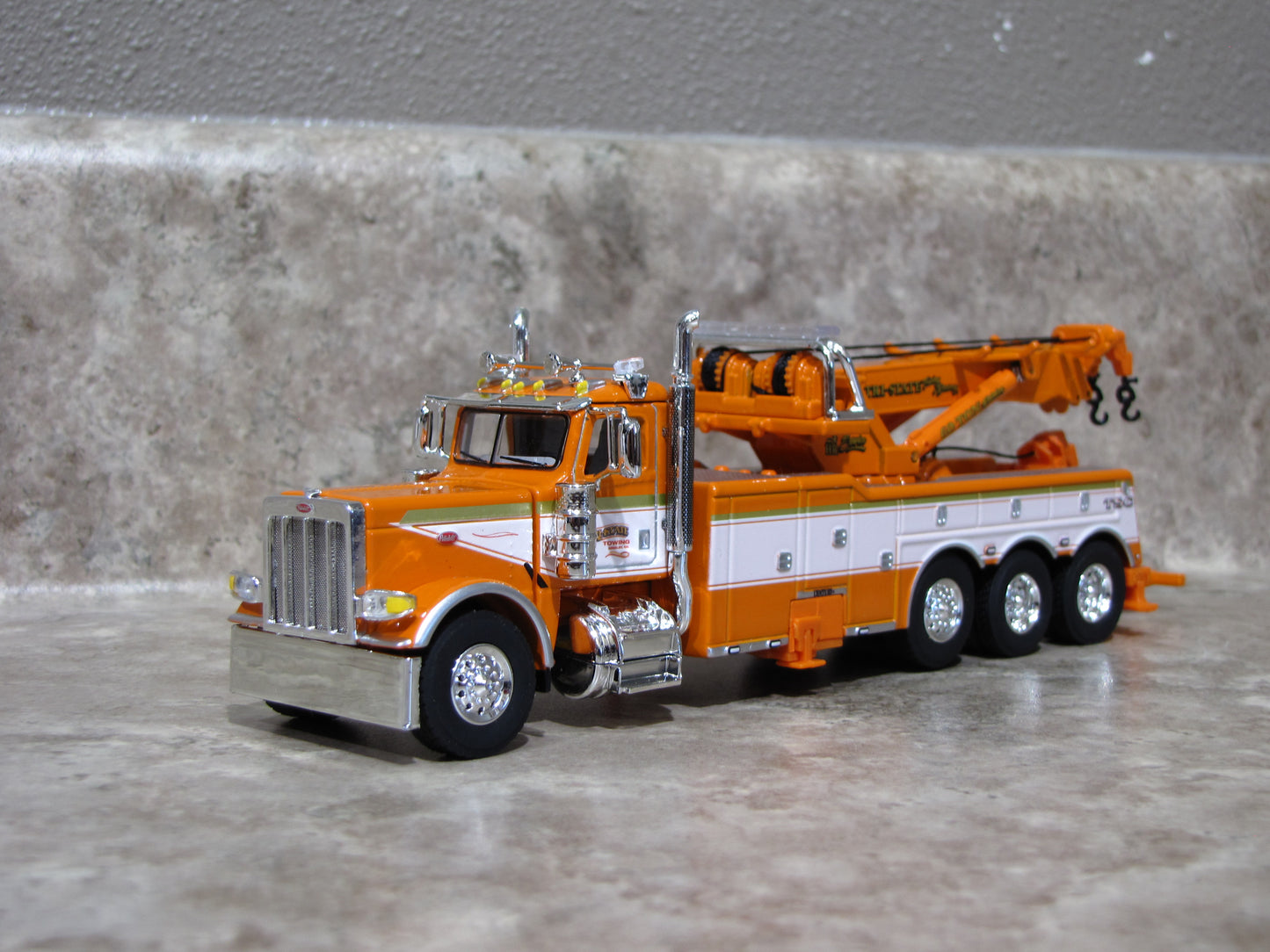 #60-1800 Tri-State Towing Orange White