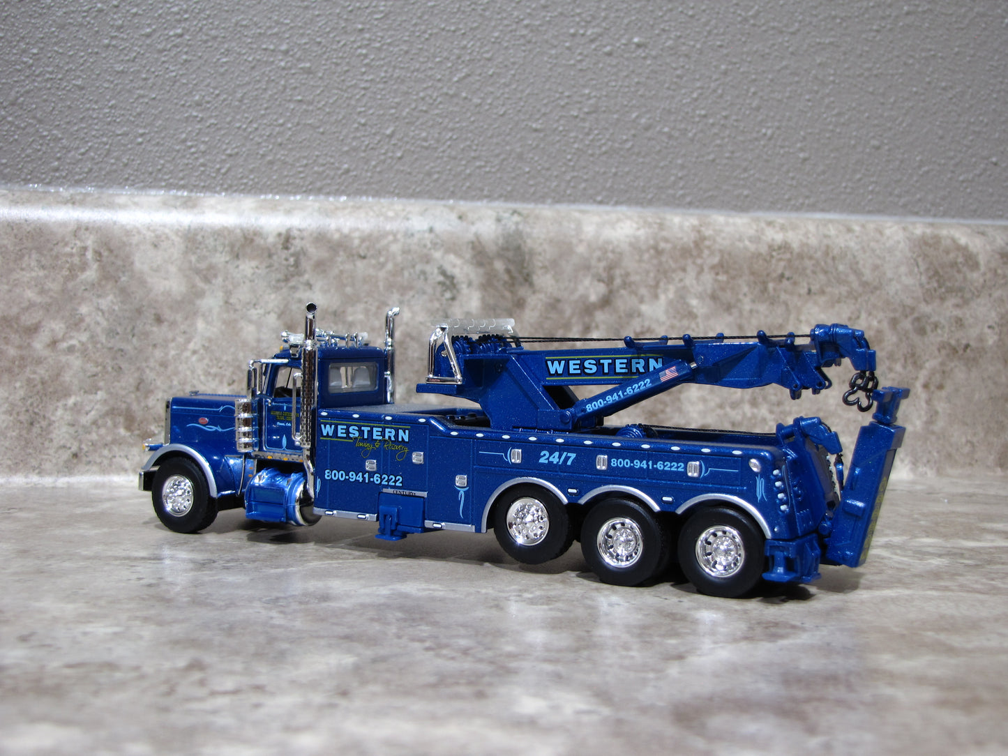 #60-1175 Western Distributing Towing & Recovery