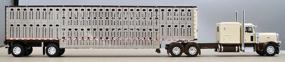 RETIRED #60-0939 Brown & Cream 389 Peterbilt Livestock Set