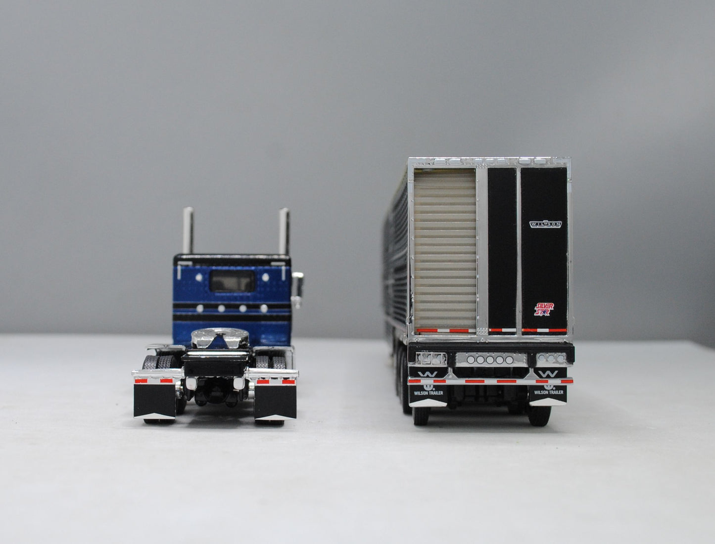 RETIRED #60-1101 Peterbilt Blue Black Wilson Livestock Set