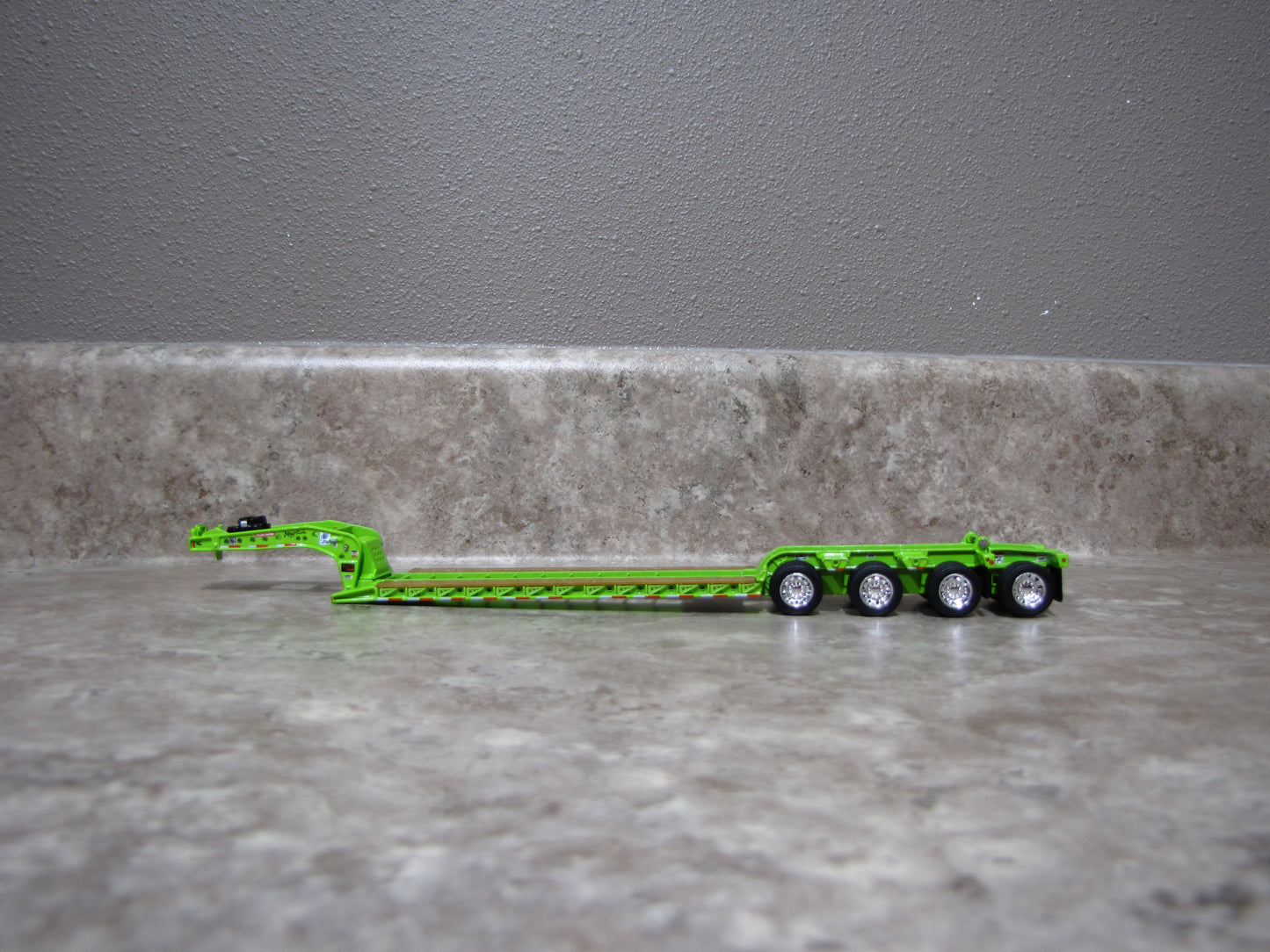 TRL 1475 Lime Green Fontaine Magnitude Lowboy Trailer w Flip Axle