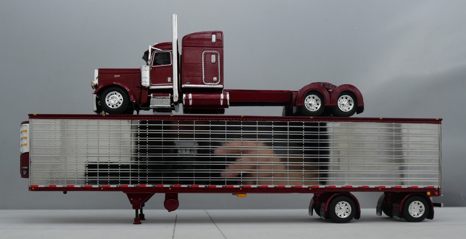 60-1734 Maroon Red Chrome 1/64 DCP Peterbilt 389 w/ Utility