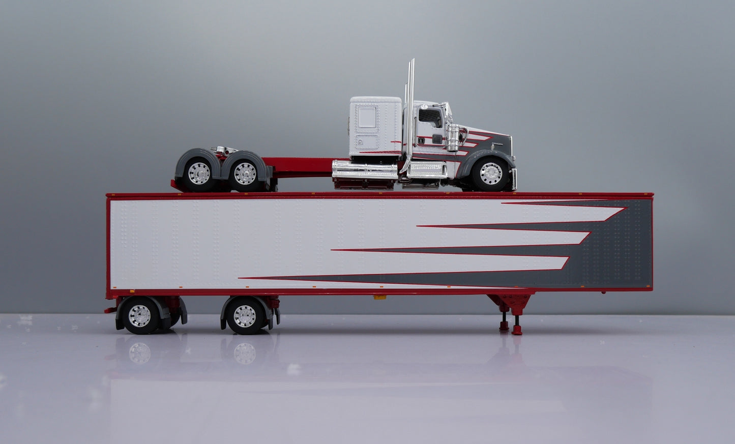 #60-2020 Kenworth W900L & Dry Goods Trailer