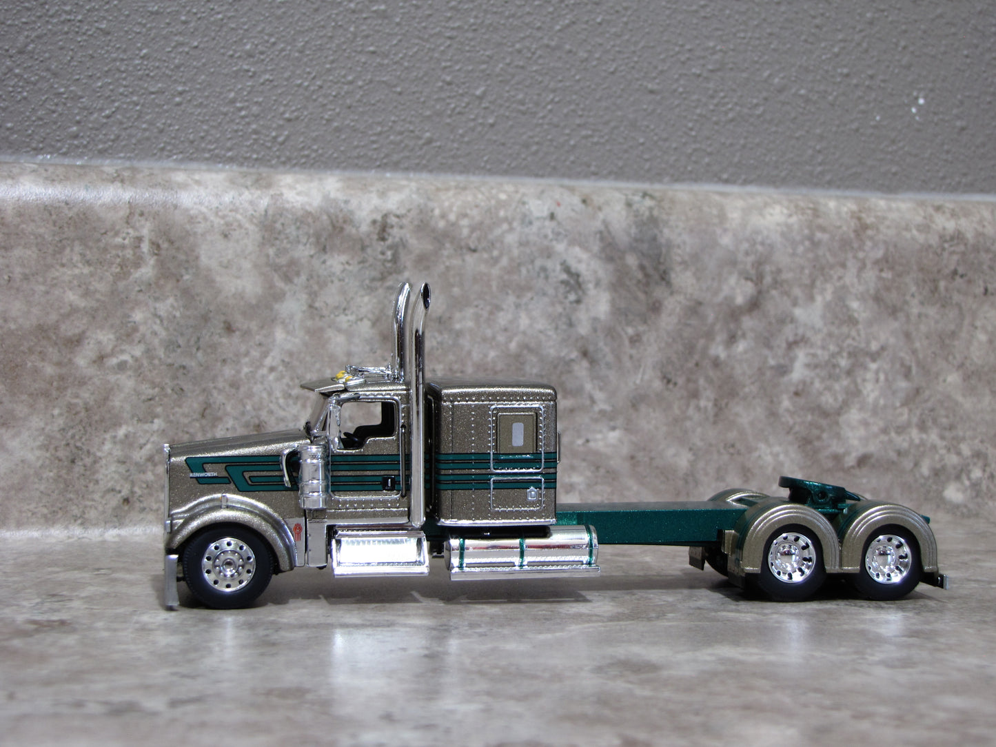 CAB 1998 Gold Green Kenworth W900 Cab