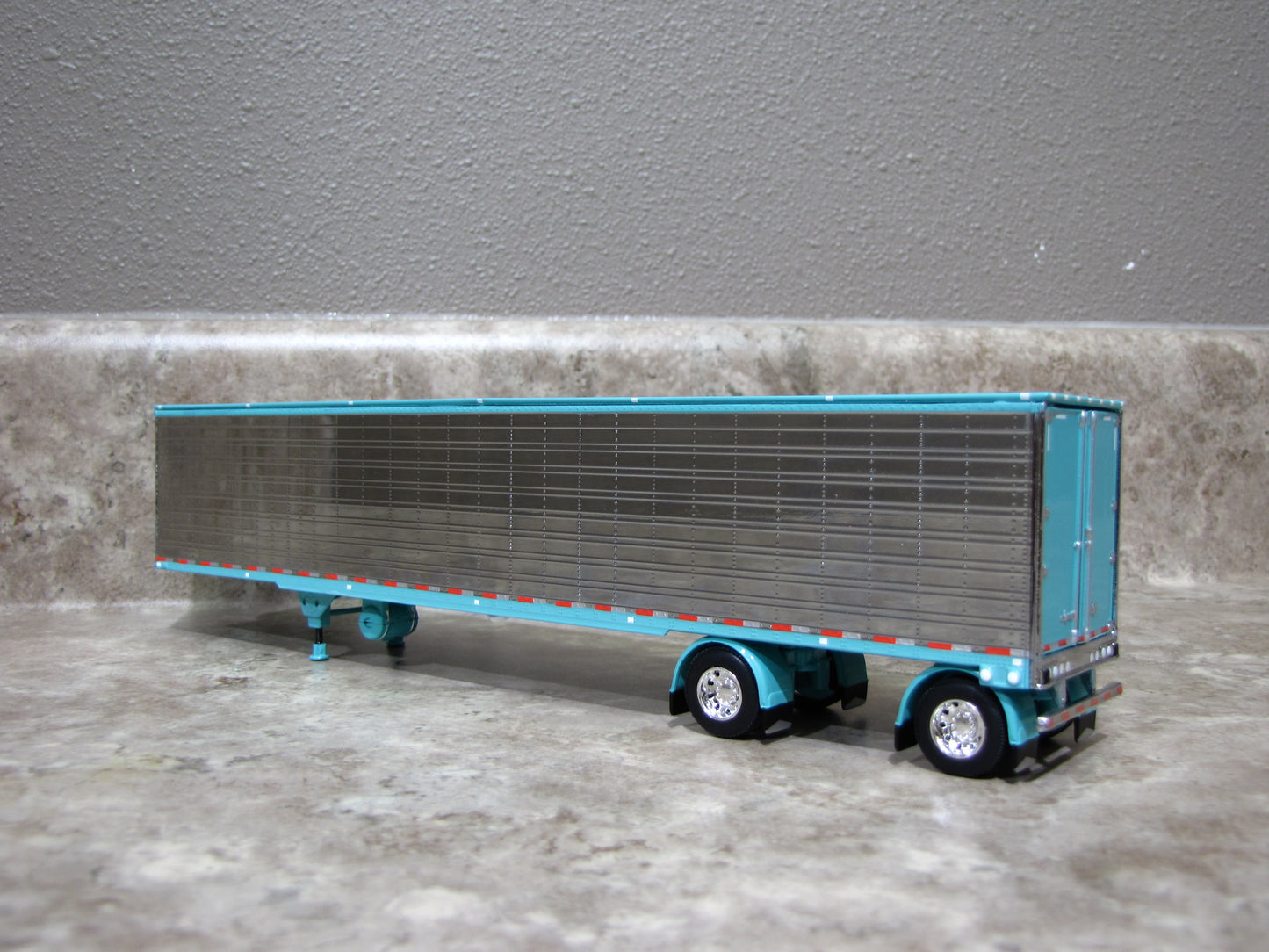 TRL 1732 Chrome Teal Utility Refrigerated Spread Axle Trailer