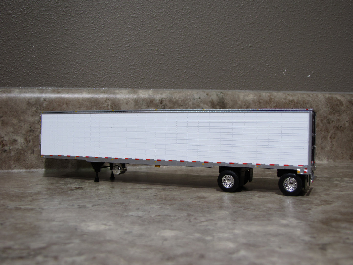 White Utility 53' Refrigerated Thermo King Trailer