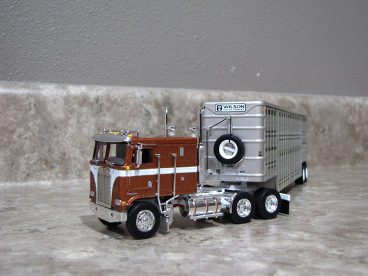 #60-1814 Kenworth K100 COE Wilson Vintage Livestock Trailer