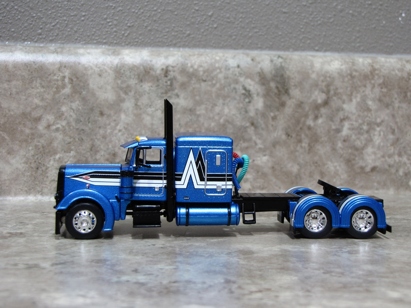 CAB 1730 Blue Black White 379 Peterbilt Semi Truck