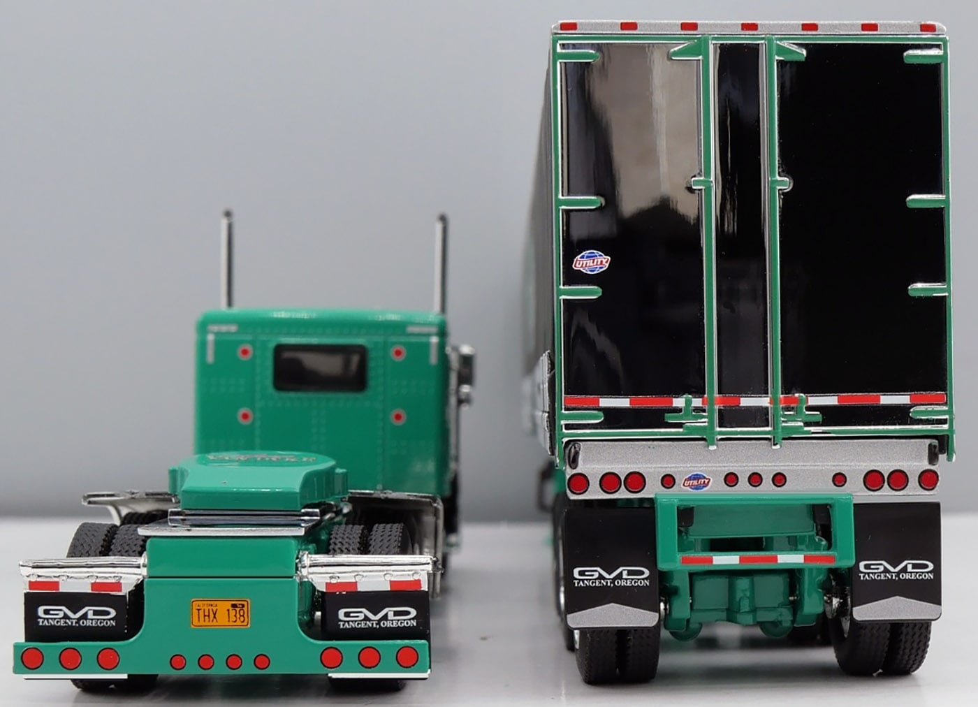 #60-2157 George Van Dyke Peterbilt 379 w/ Quad-axle Utility Tautliner trailer