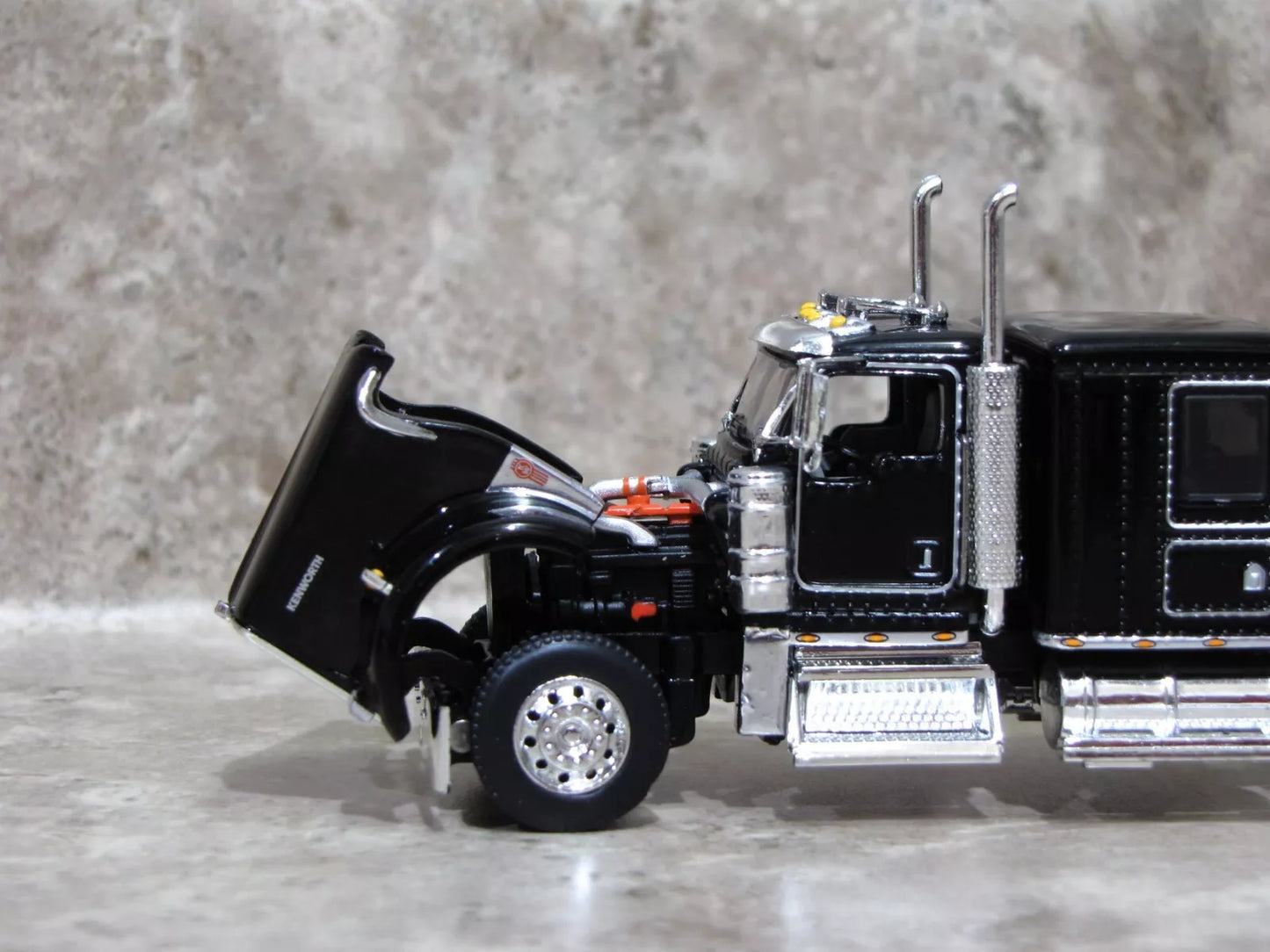 CAB 1778 Black Kenworth W900