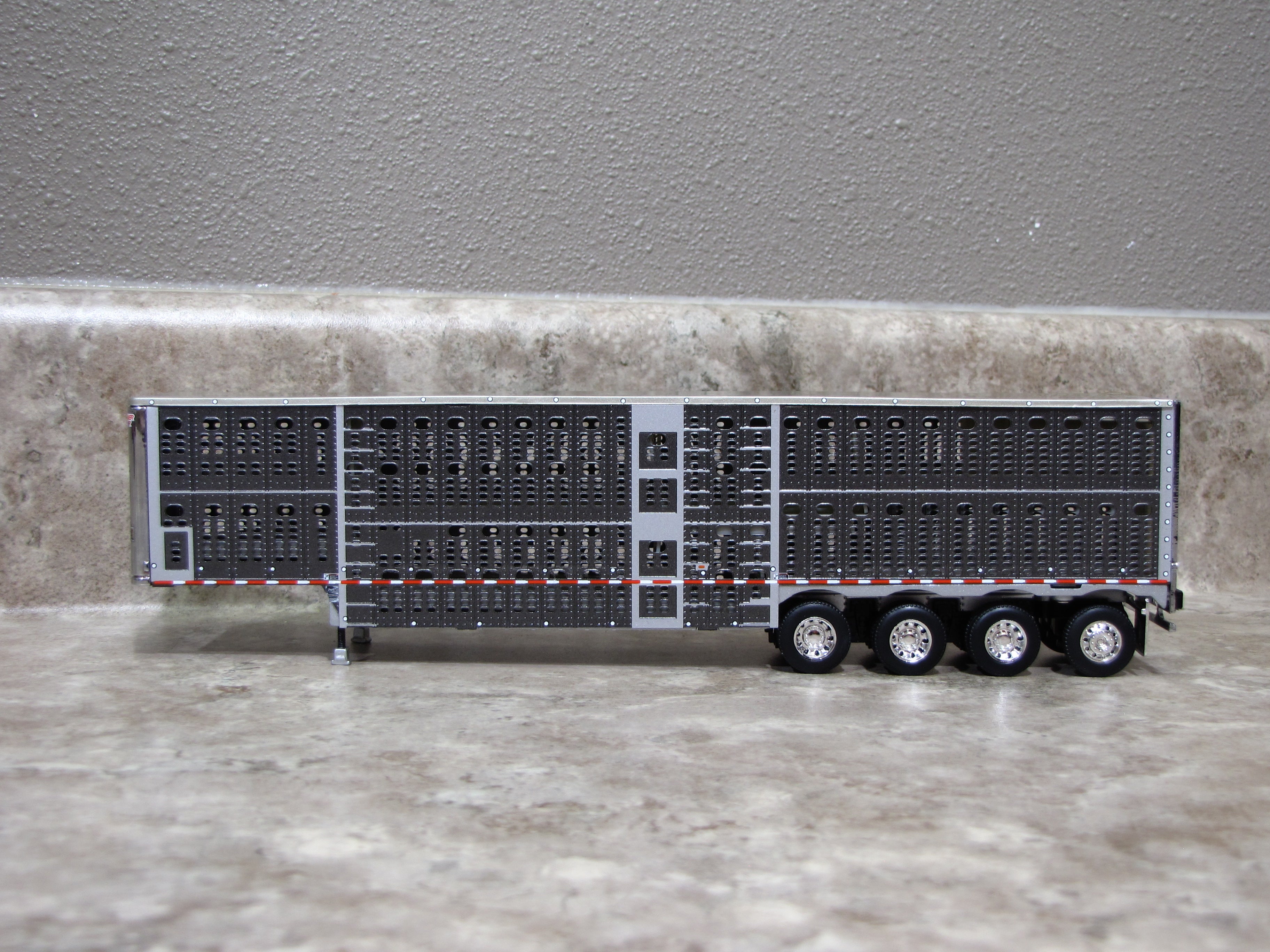 TRL 1334 Gunmetal Gray Wilson Quad Axle Livestock Trailer JW Toy Trucks