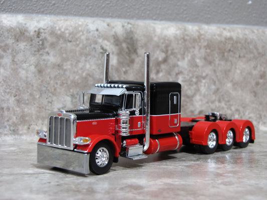 CAB 1472 Red Black Flattop Tri-axle Peterbilt 389 Semi Truck