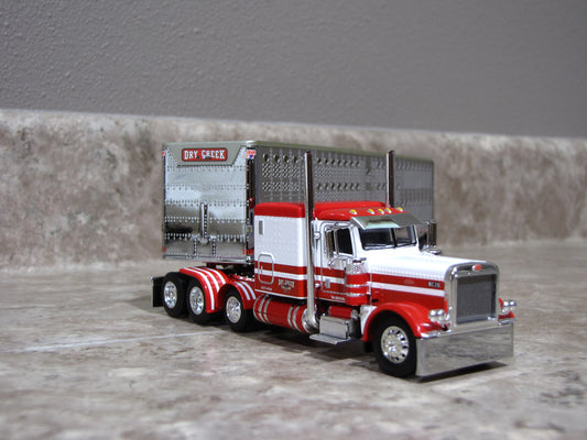 #60-1050 Dry Creek Trucking Red White Peterbilt Wilson Silver Tri-Axle Livestock Trailer